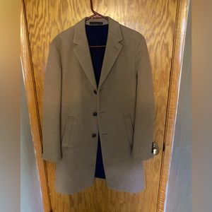 Men's Tommy Hilfiger Camel Top Coat. Sz 38R